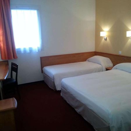 Brit Hotel Confort Villeneuve Sur Lot Bias  Eksteriør billede