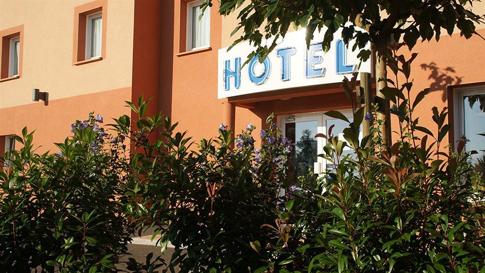 Brit Hotel Confort Villeneuve Sur Lot Bias  Eksteriør billede