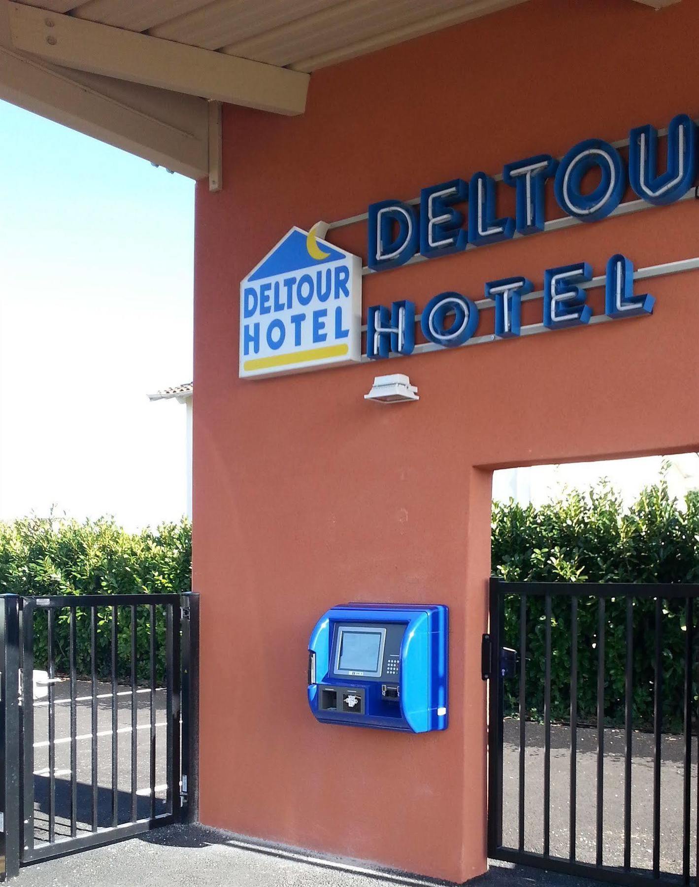 Brit Hotel Confort Villeneuve Sur Lot Bias  Eksteriør billede